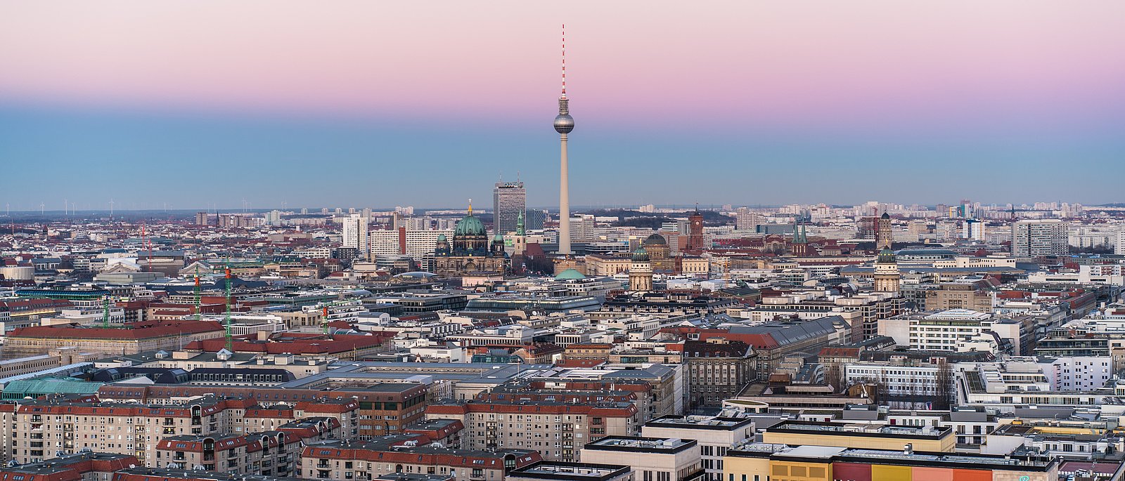 Sonnenuntergang über Berlin in unserer Projektregion Berlin-Brandenburg